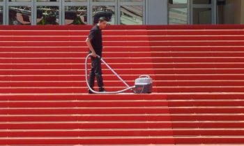 Choosing the best vacuum cleaner for your stairs