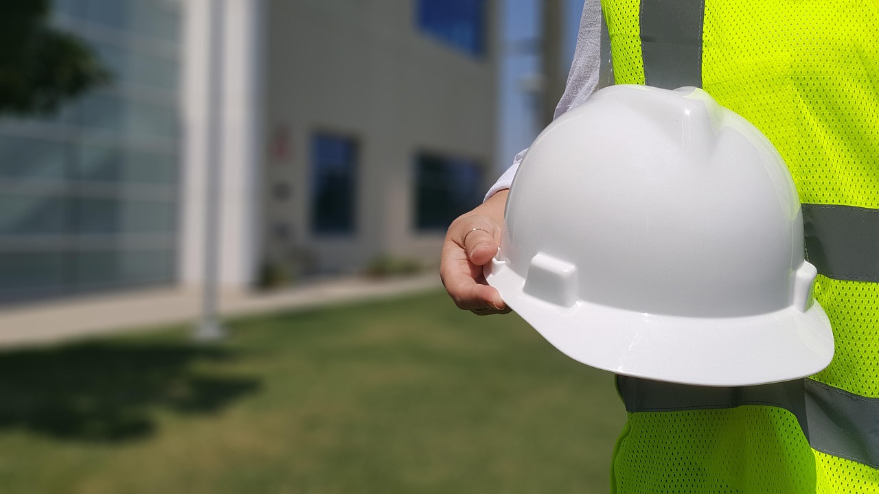 Selecting the Right Builder: How to Find and Hire a Reliable Home Construction Company